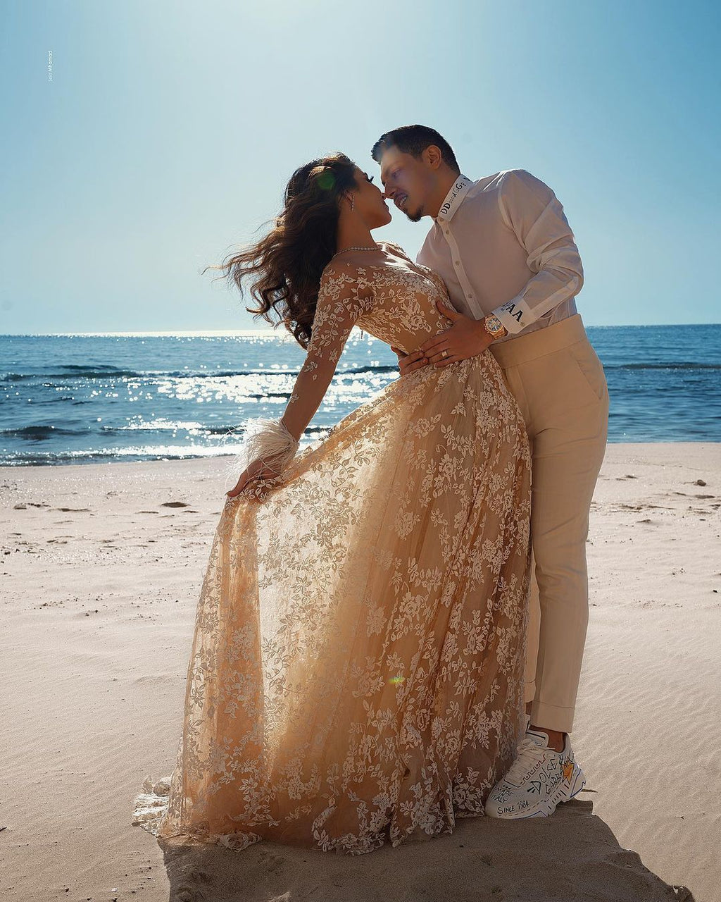 Daisda Luxury Long A-line Train Wedding Dress With Lace