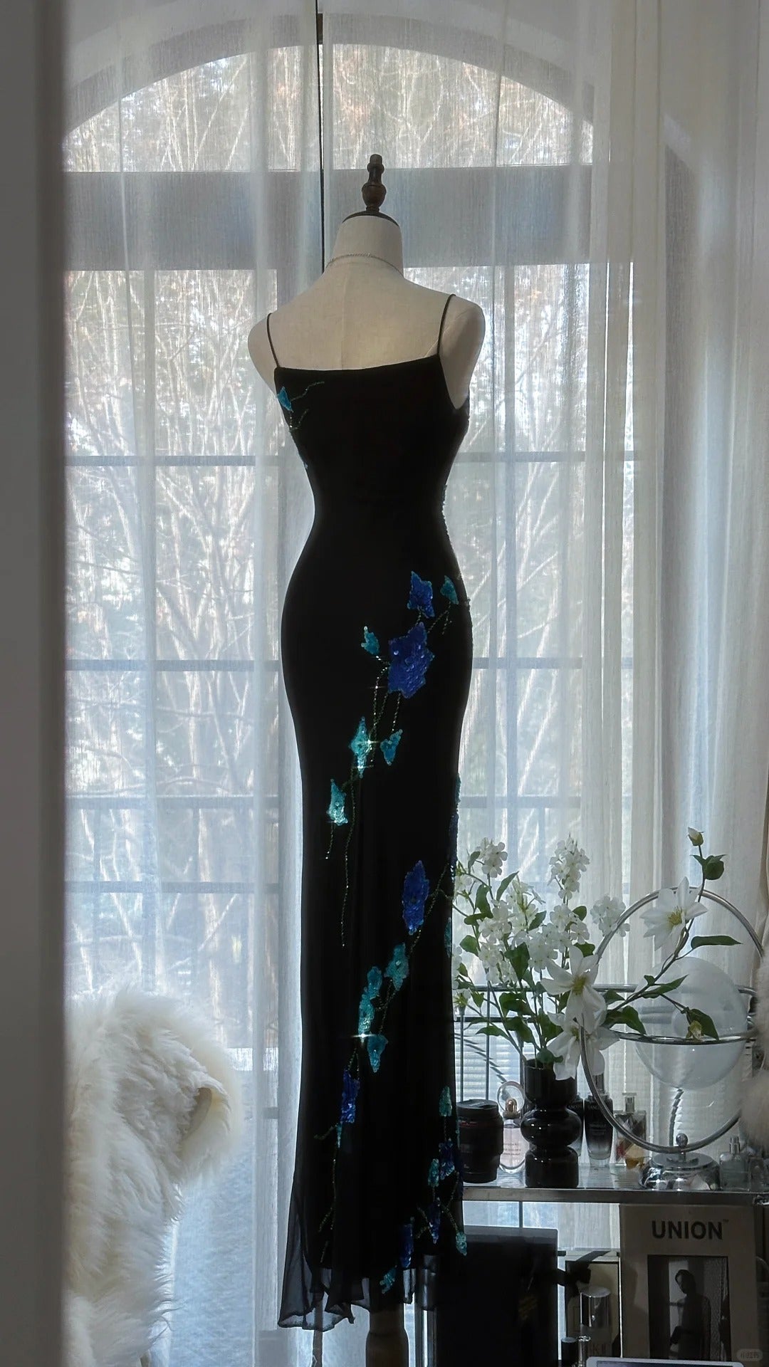 Black Romantic Elegant Delicate Blue Floral Beaded Long Chiffon Ball Gown Evening Gown Birthday Vacation Wedding Guest Party Dress Prom Gown 4010
