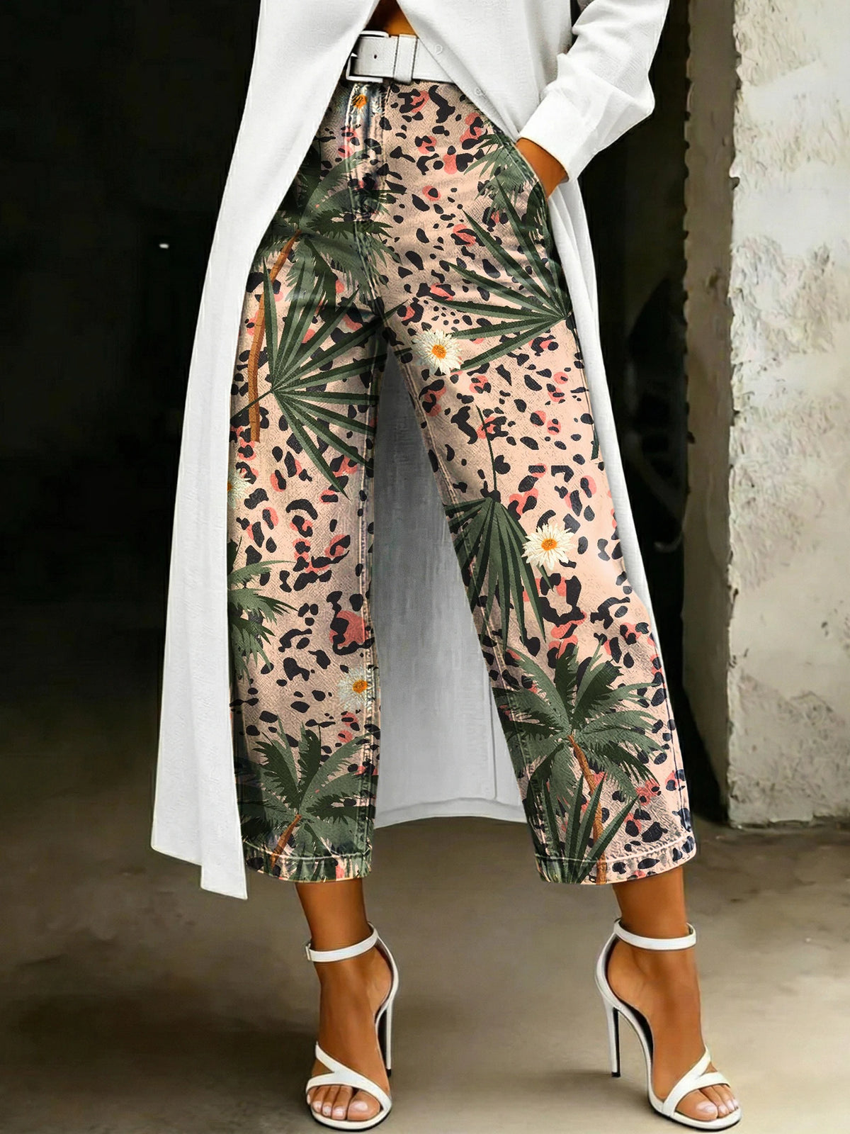 Women's Fashion Tropical Floral And Leopard Print Artistic Print Casual Wide-leg Jeans