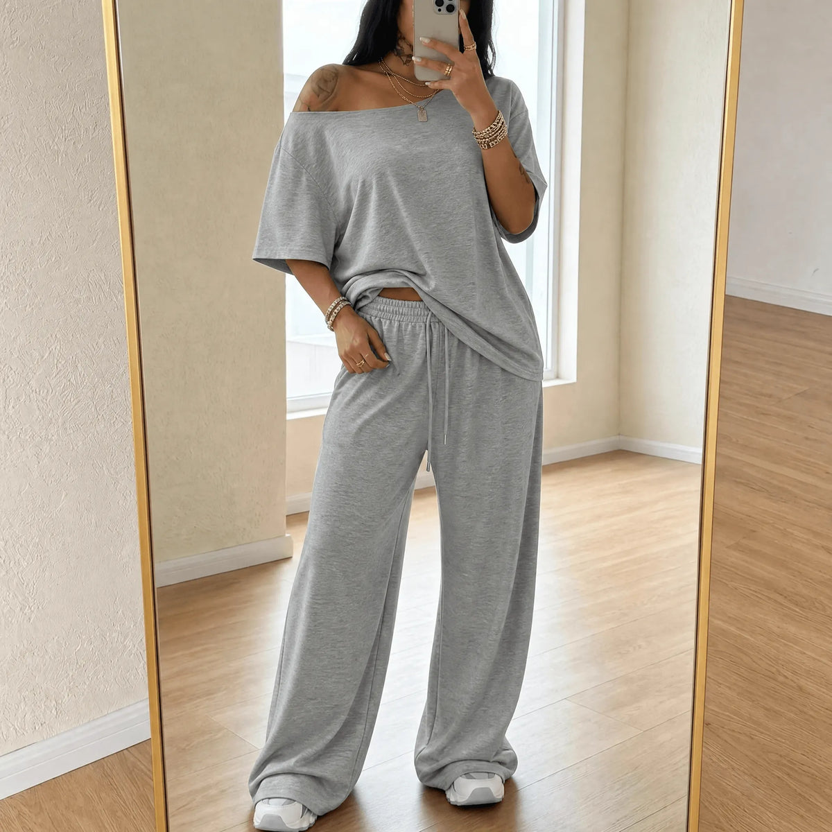 Solenya – Women's Off-Shoulder Two-Piece Set