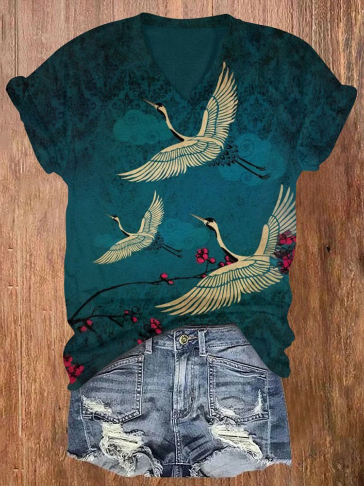 Women's Japanese Style Crane Art Print V-neck T-shirt