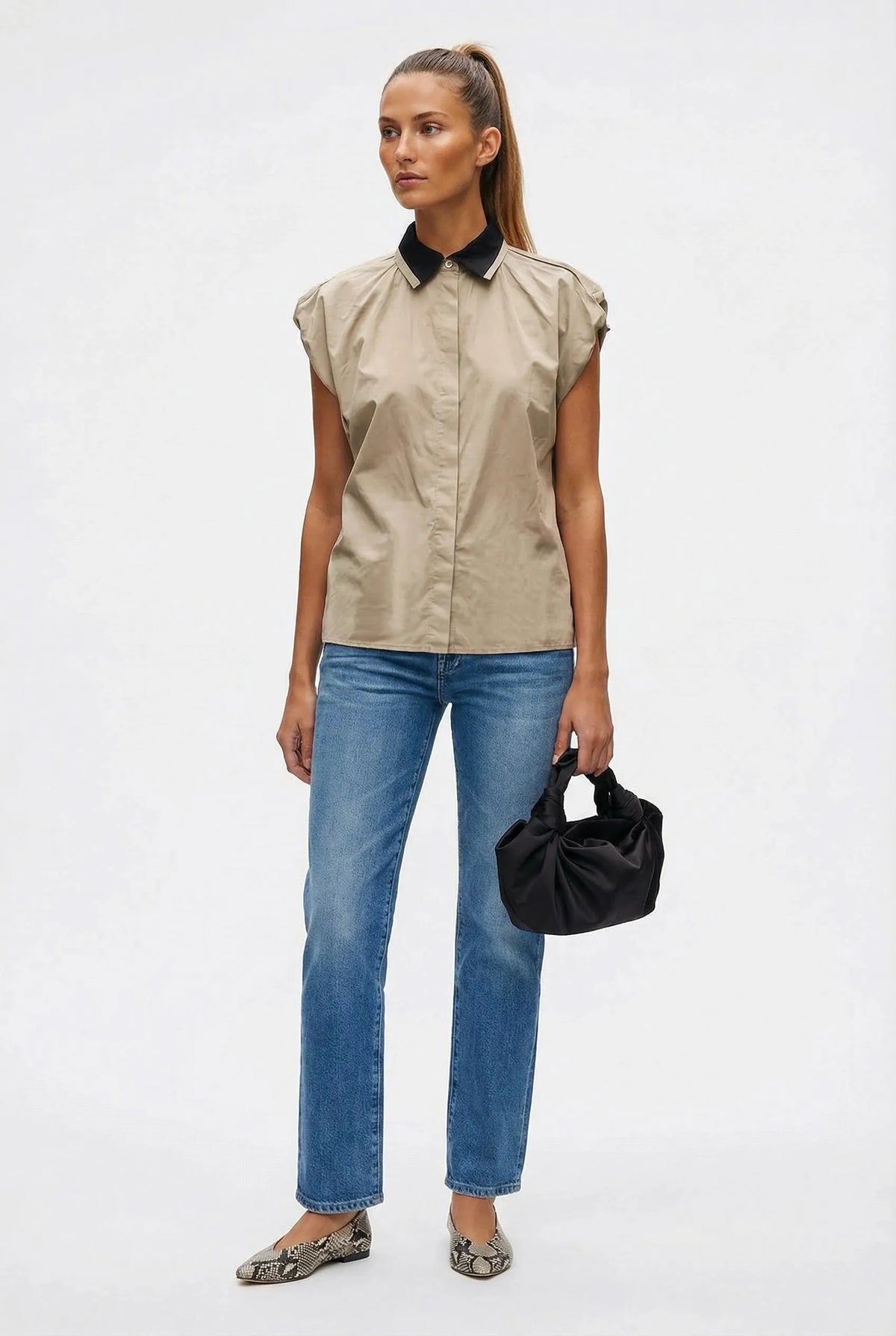Short Sleeve Blouse with Detachable Collar