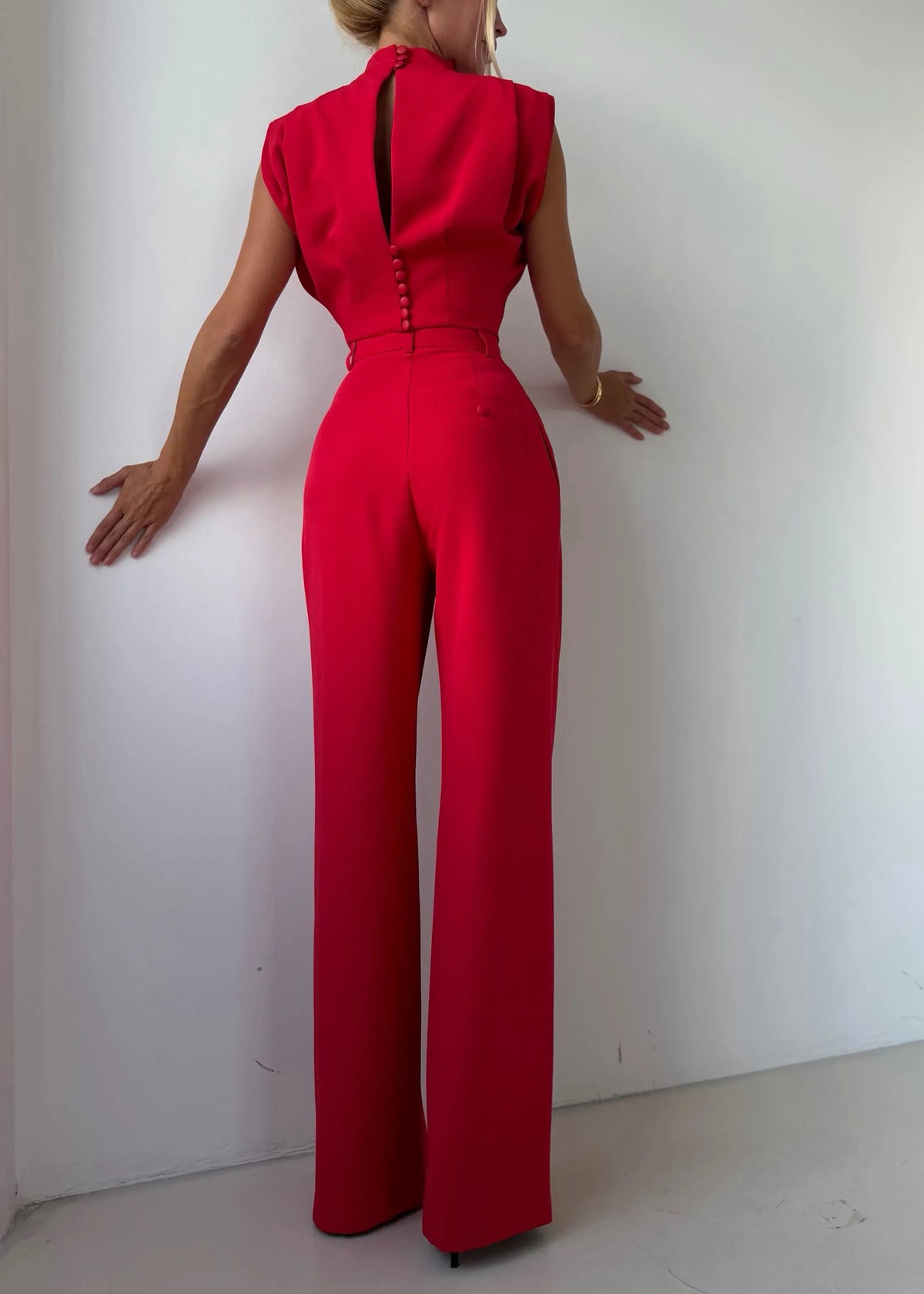 Red Sleeveless Back Cutout Button Top & Red Wide‑Leg Pants Set