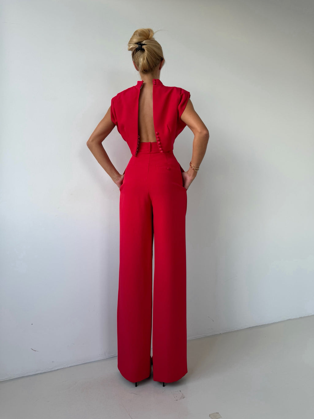 Red Sleeveless Back Cutout Button Top & Red Wide‑Leg Pants Set