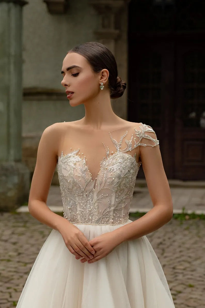 A-line wedding dress Katnissa, Asymmetric wedding dress, Bridal gown, Ivory wedding dress, Sleeveles wedding dress