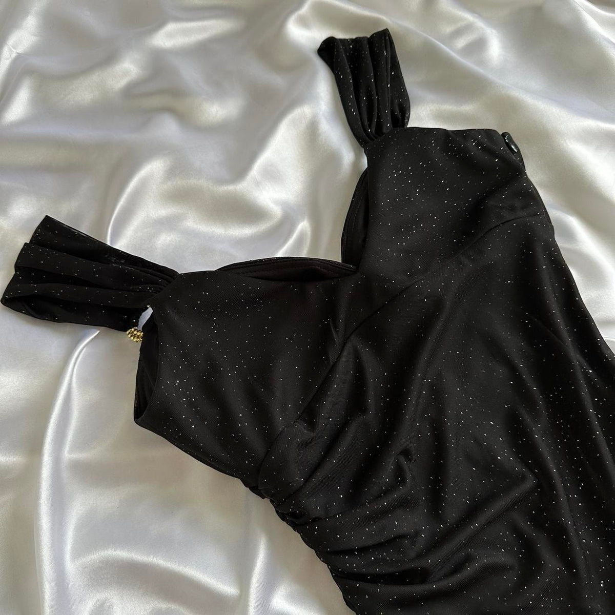 Betsy & Adam Women's Black and Gold Dress