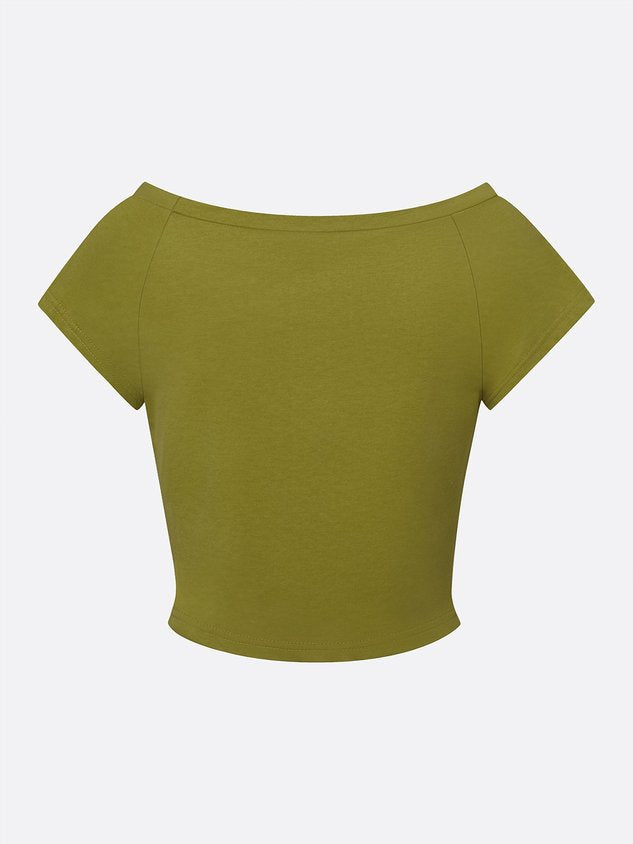 Casual Solid Boat Neck Slim Fit Tee