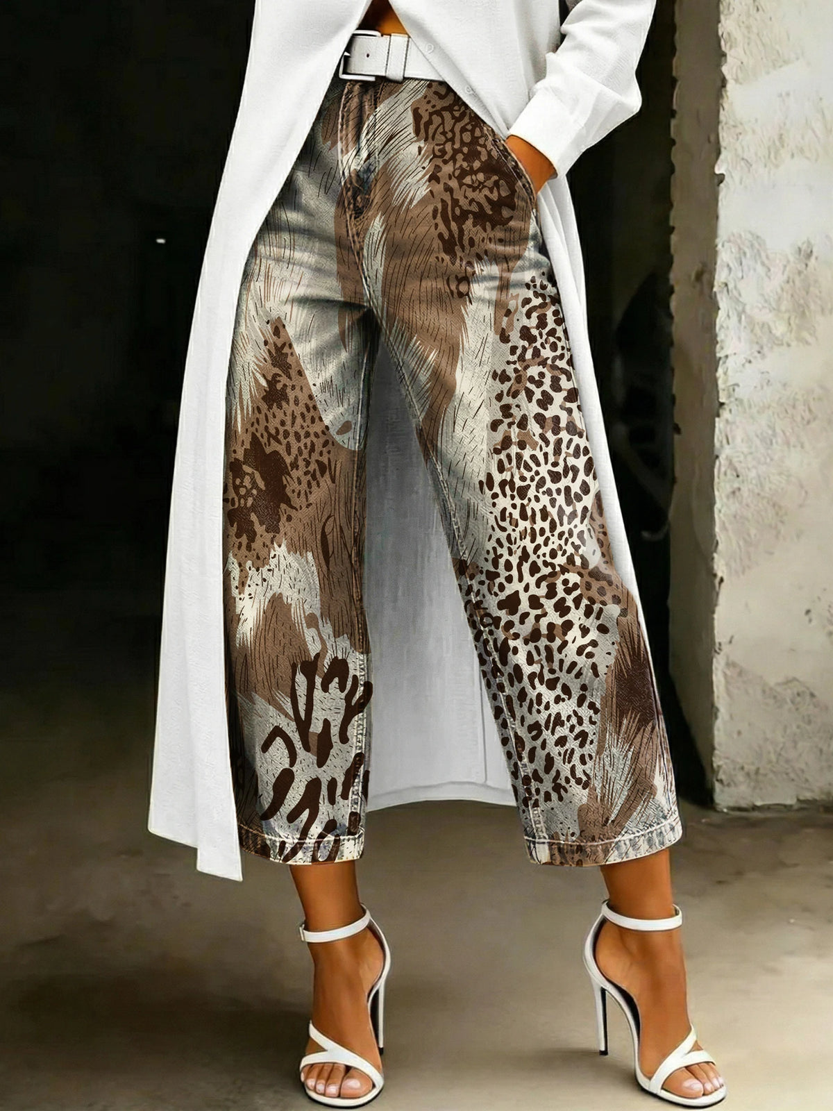 Women's Fashion Graffiti Stripes & Leopard Print Artistic Print Casual Wide-leg Jeans