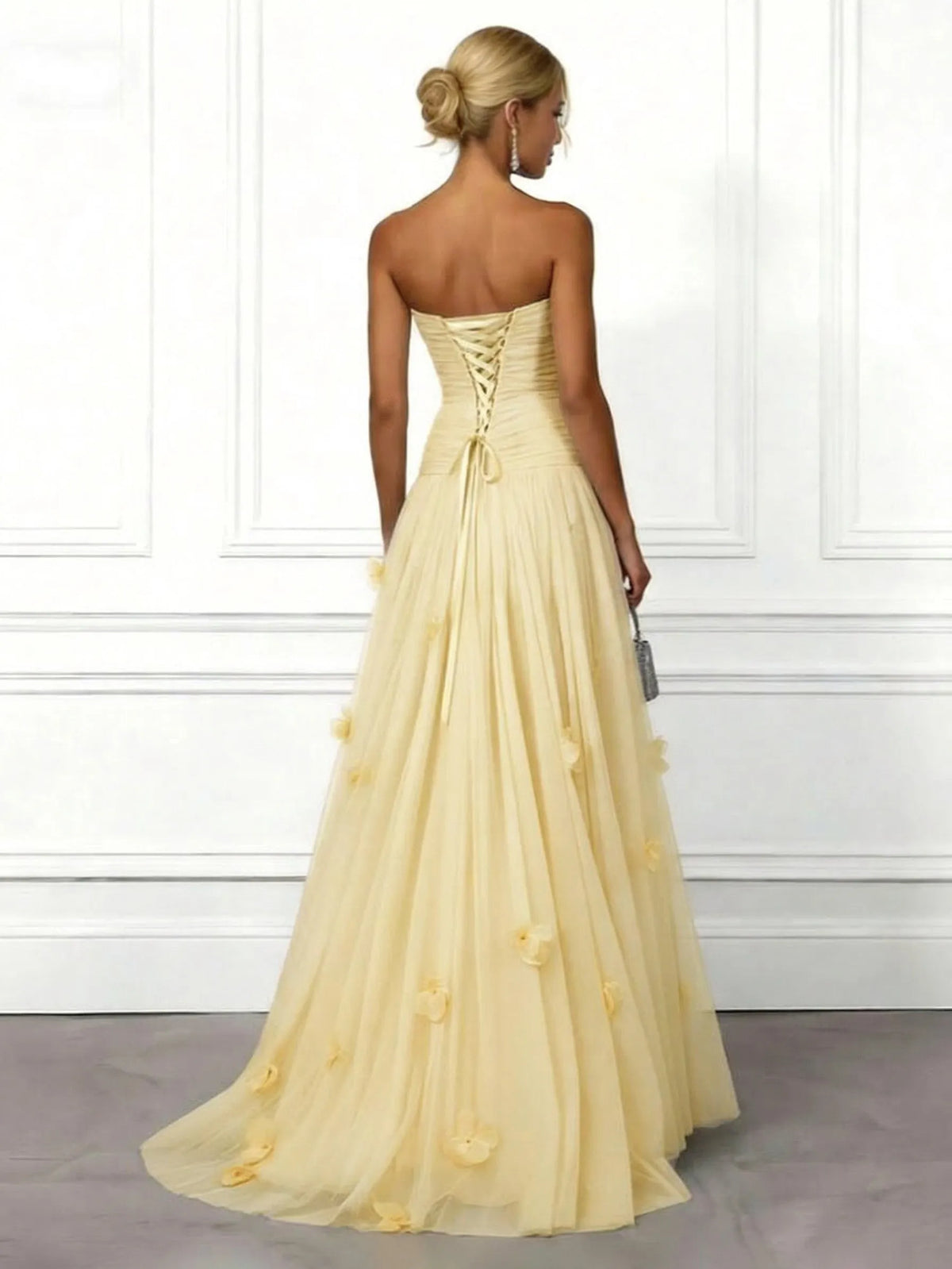 Elegant Strapless Ruched Tulle Evening Maxi Dress