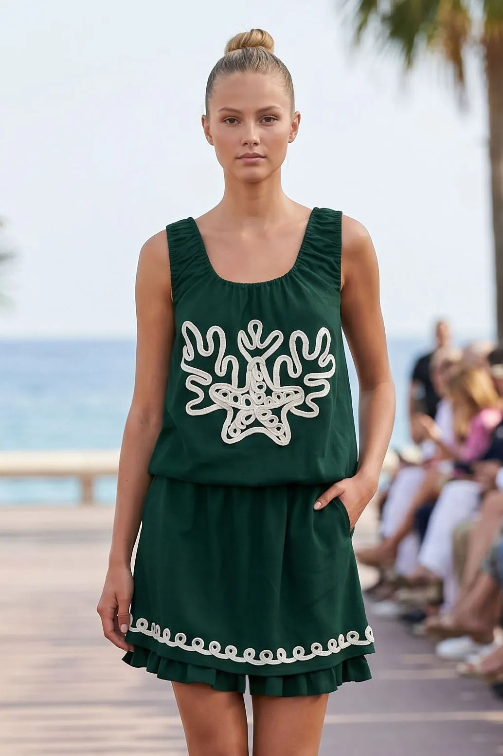 IVY EMBROIDERED BUBBLE LINEN TOP