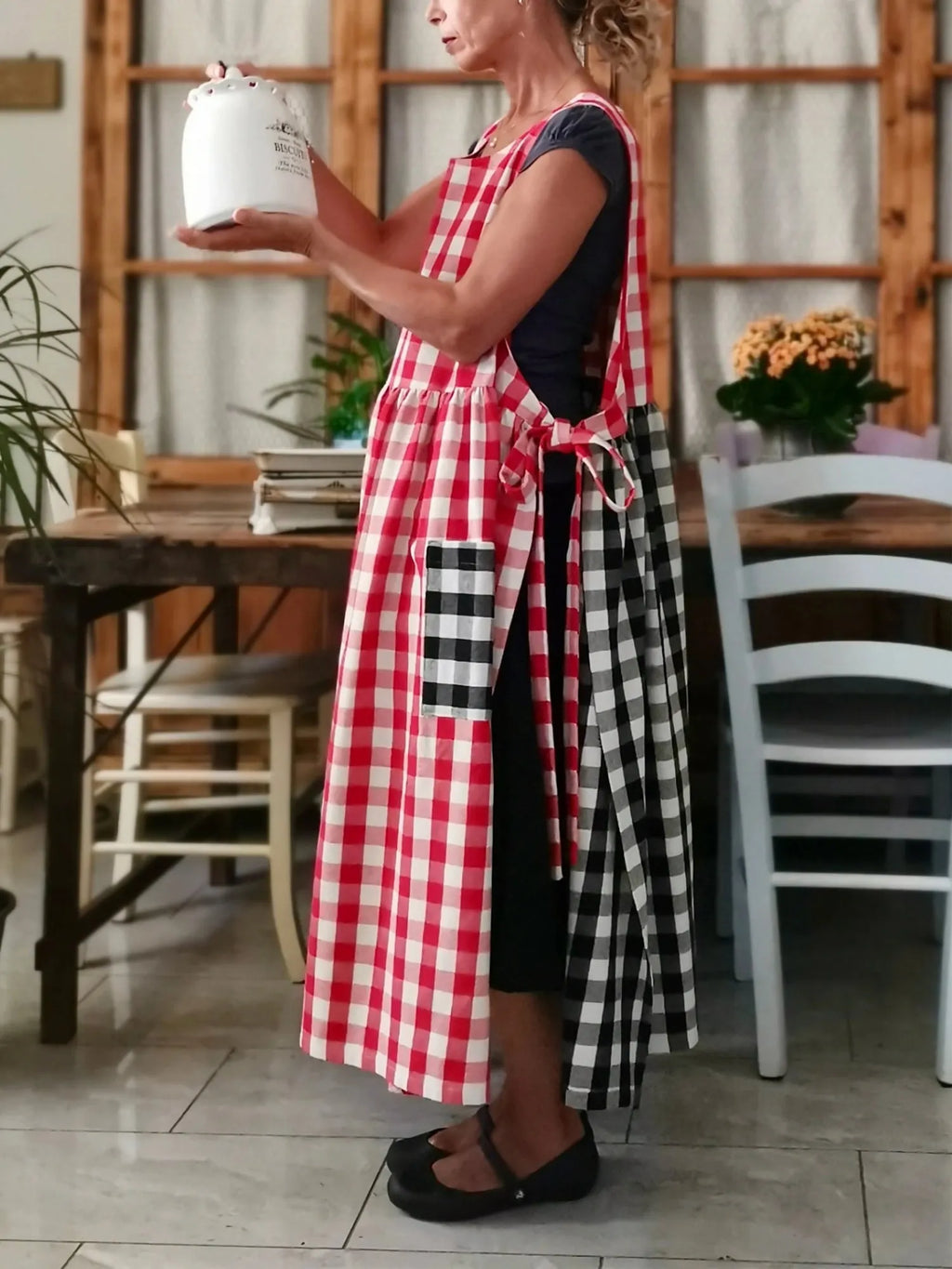 Patchwork Apron with Black and Red Checkered Pattern