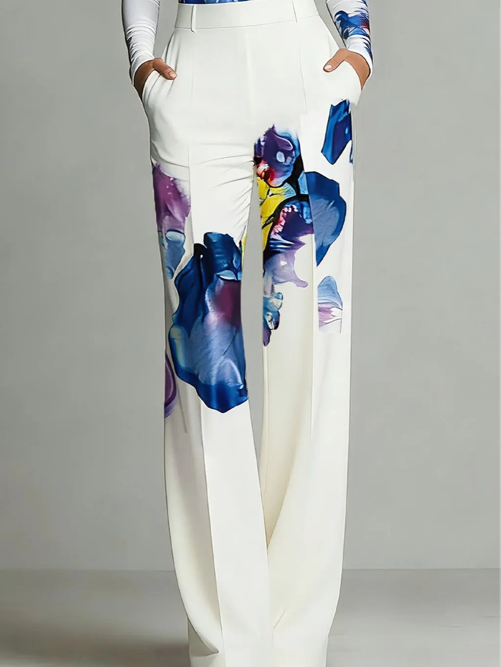 Color-blocked partial print crew neck top and trousers set