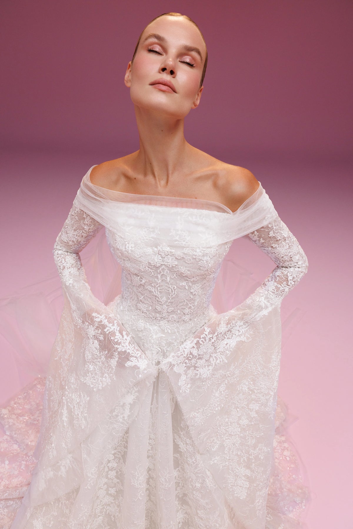 EVELYN Elegant Off-Shoulder Voluminous Sleeves Princess Bridal Gown