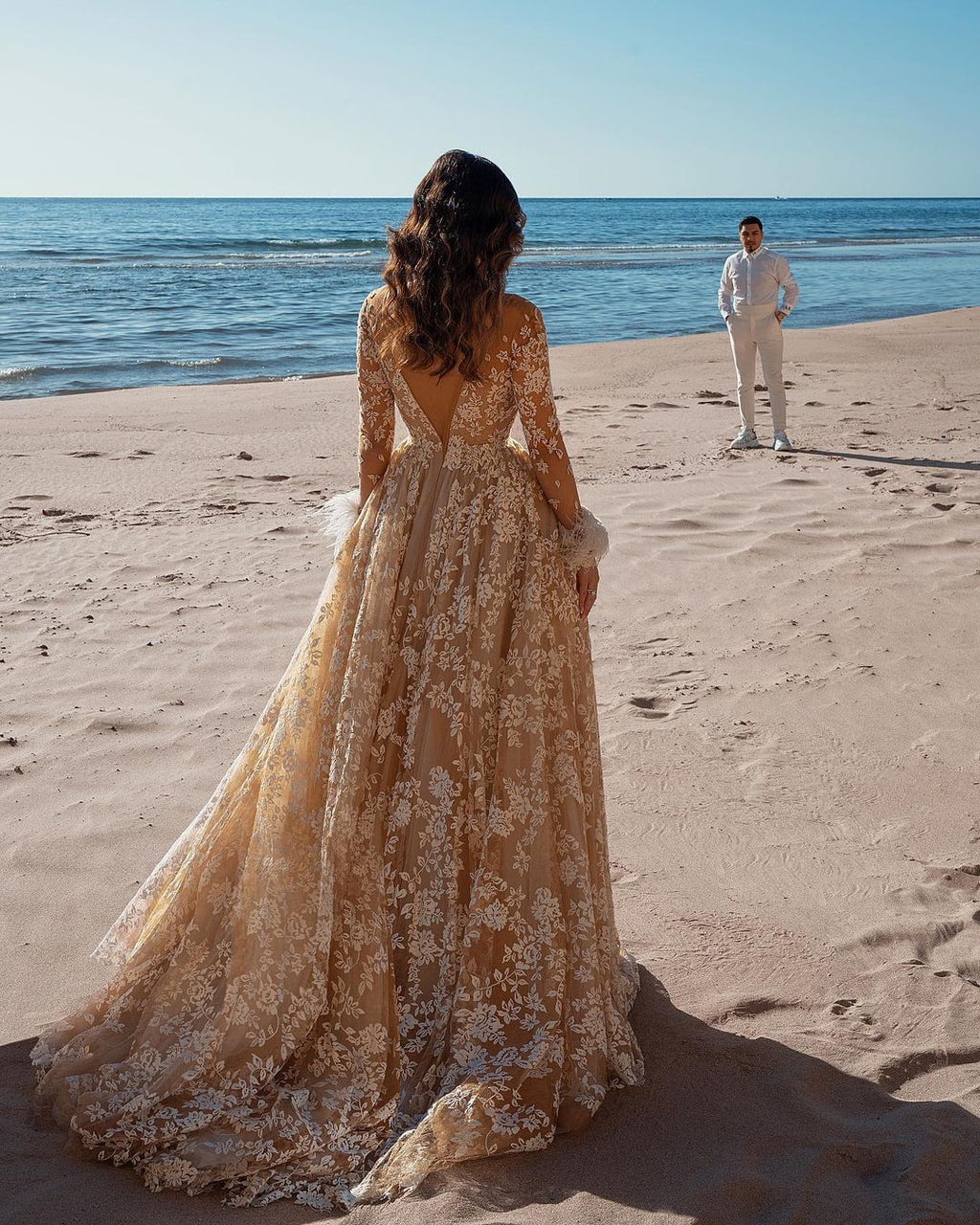 Daisda Luxury Long A-line Train Wedding Dress With Lace