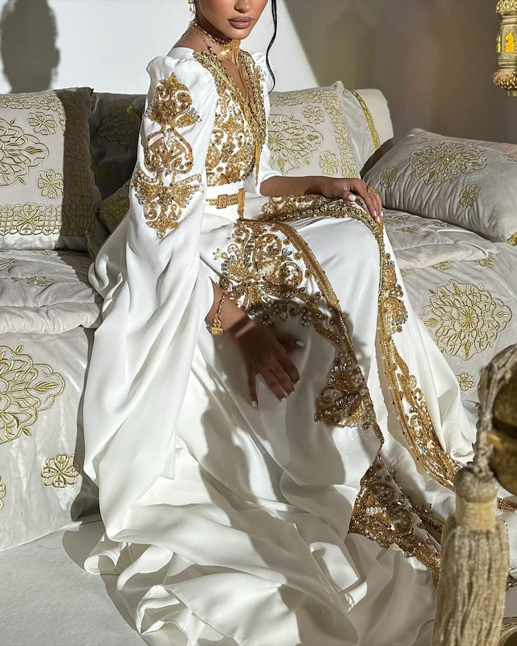 Women's V-neck long sleeve embroidered sequins Dress